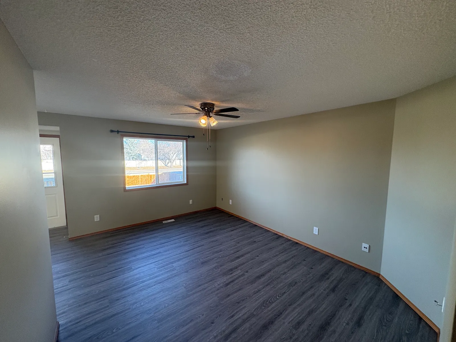 Freshly Renovated 3 Bedroom 1.5 Bathroom Home!